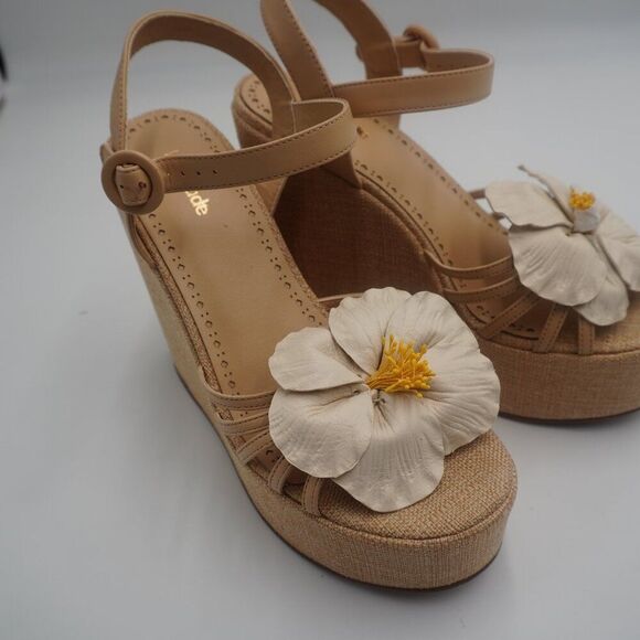 Larroude Magnolia Wedge/ Ivory Leather. Handmade, Stylish, Fashion/Chic Size 8.5 - Picture 9 of 11